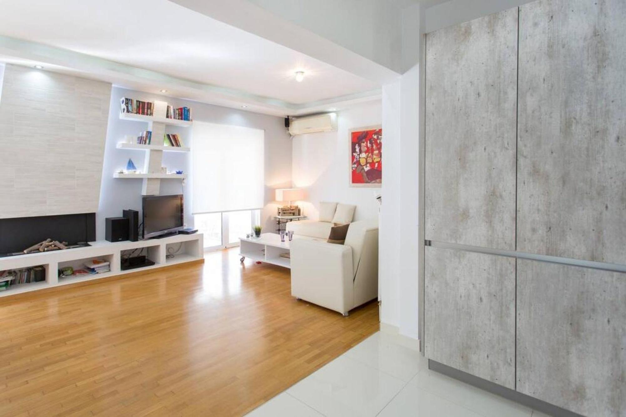 One Block From The Sea Family House At Floisvos Apartment Athena Bagian luar foto