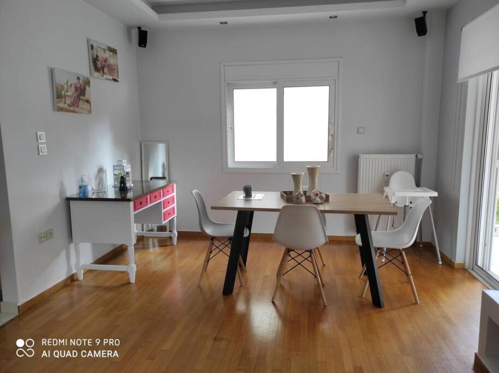 One Block From The Sea Family House At Floisvos Apartment Athena Bagian luar foto